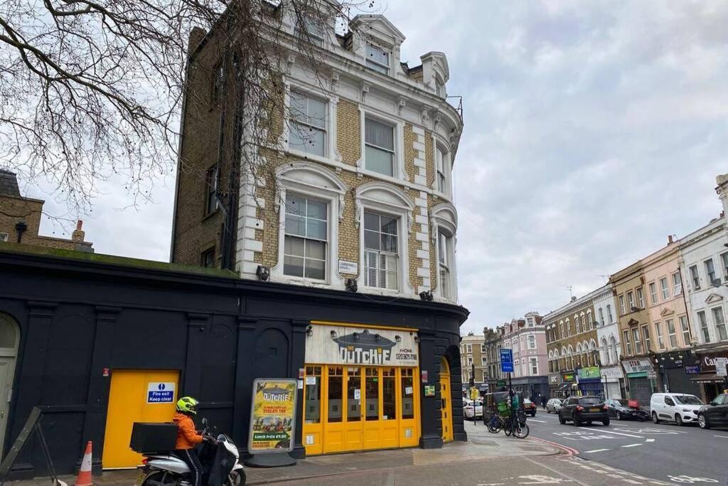 Two Bedroom Garden Flat In Zone 2 London Eksteriør billede